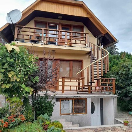 Harmonia Vendeghaz 100 Meterre Az Igali Gyogyfuerdotol 아파트 외부 사진